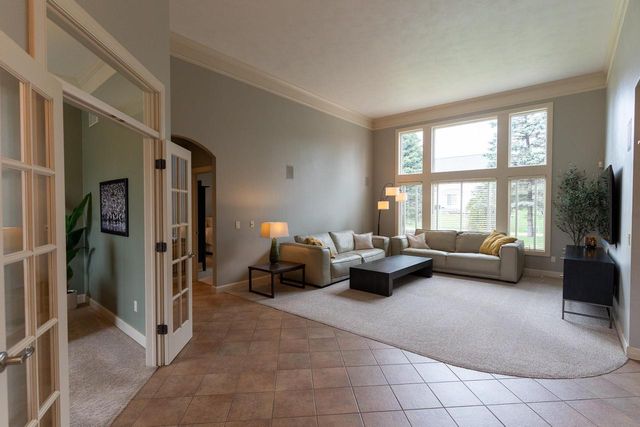 522 E TALLGRASS DRIVE, Appleton, WI 54913