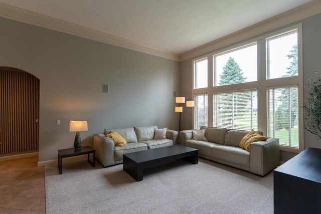 522 E TALLGRASS DRIVE, Appleton, WI 54913