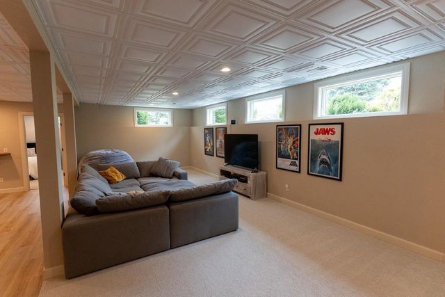 522 E TALLGRASS DRIVE, Appleton, WI 54913