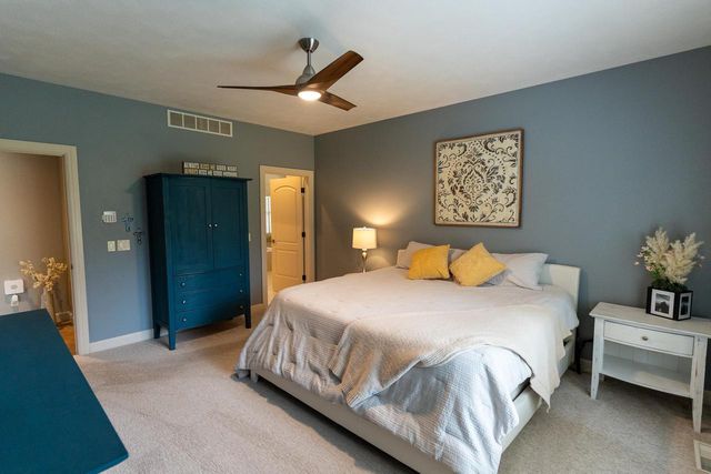 522 E TALLGRASS DRIVE, Appleton, WI 54913