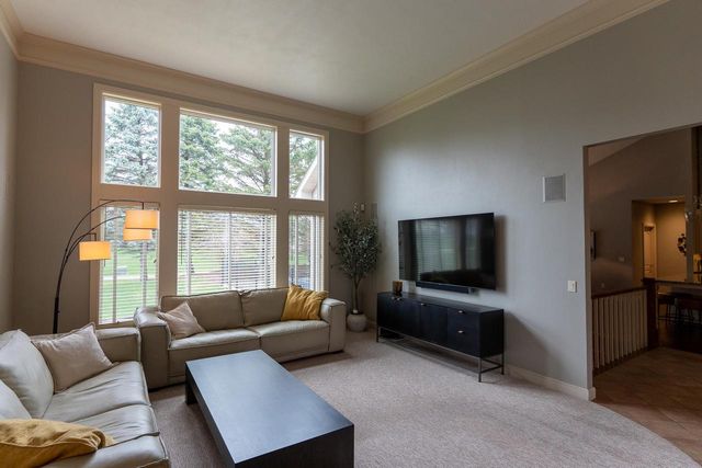 522 E TALLGRASS DRIVE, Appleton, WI 54913