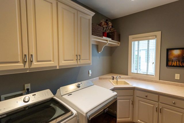 522 E TALLGRASS DRIVE, Appleton, WI 54913