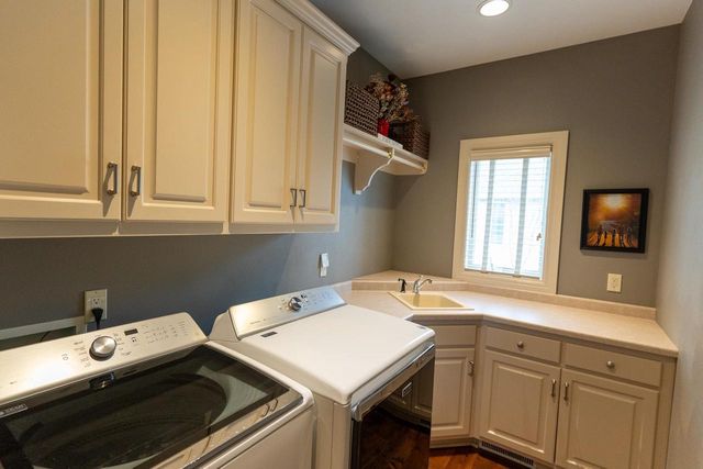 522 E TALLGRASS DRIVE, Appleton, WI 54913