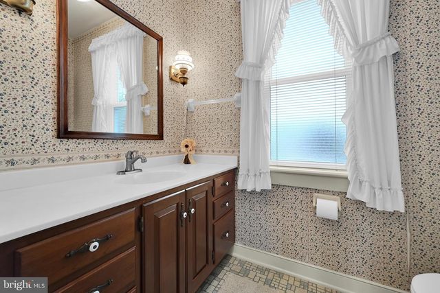 229 S WEST END AVE, Lancaster, PA 17603