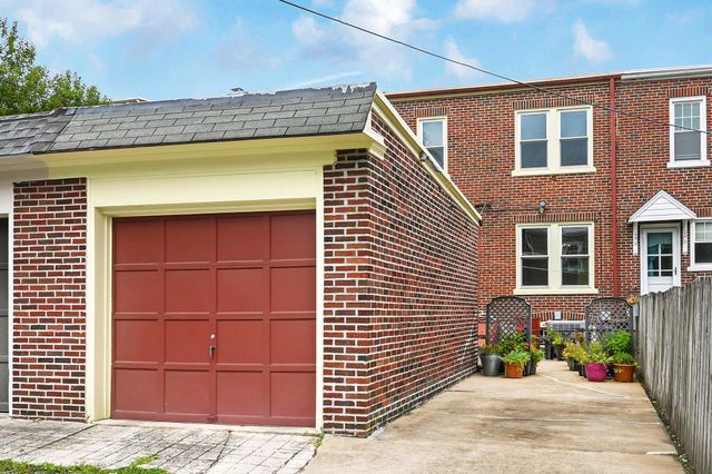229 S WEST END AVE, Lancaster, PA 17603
