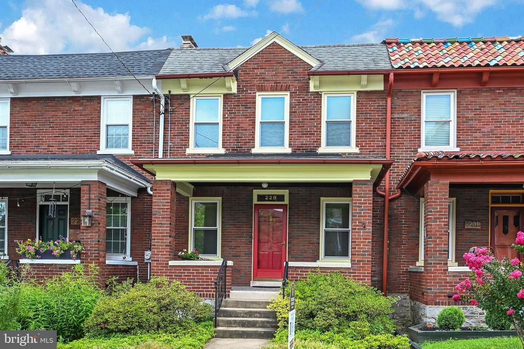 229 S WEST END AVE, Lancaster, PA 17603