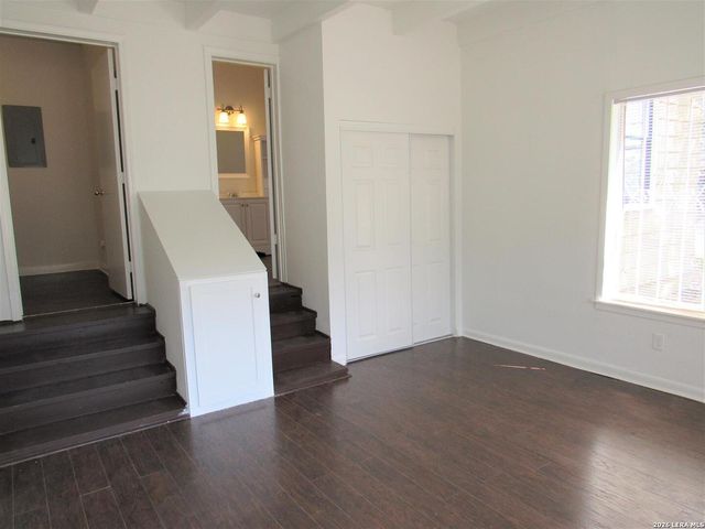 454 Bailey, San Antonio, TX 78210