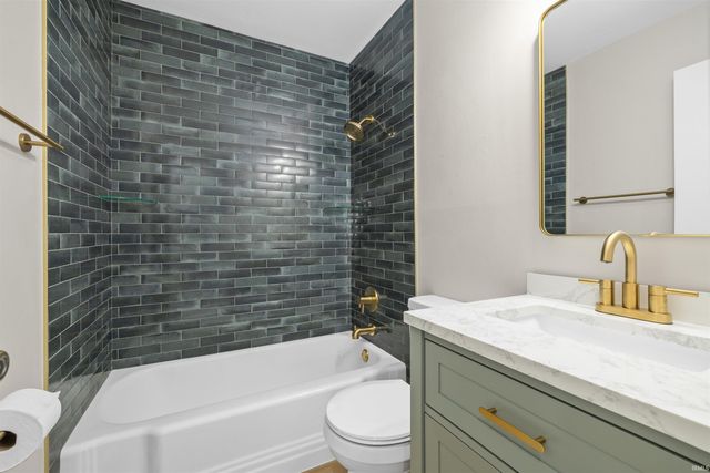 7602 Pinedale Drive, Fort Wayne, IN 46819