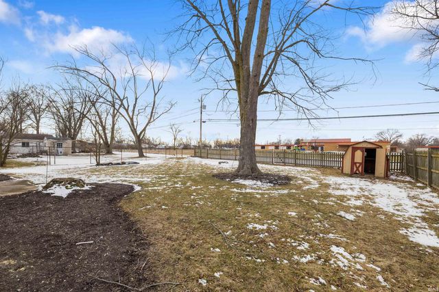 7602 Pinedale Drive, Fort Wayne, IN 46819