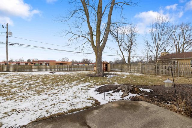 7602 Pinedale Drive, Fort Wayne, IN 46819