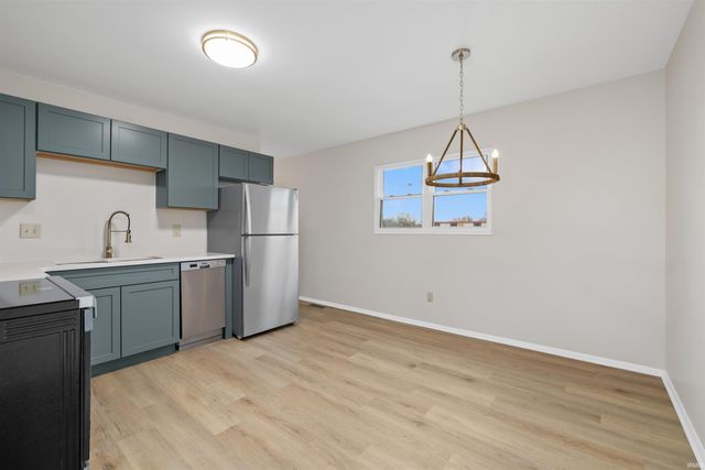 7602 Pinedale Drive, Fort Wayne, IN 46819