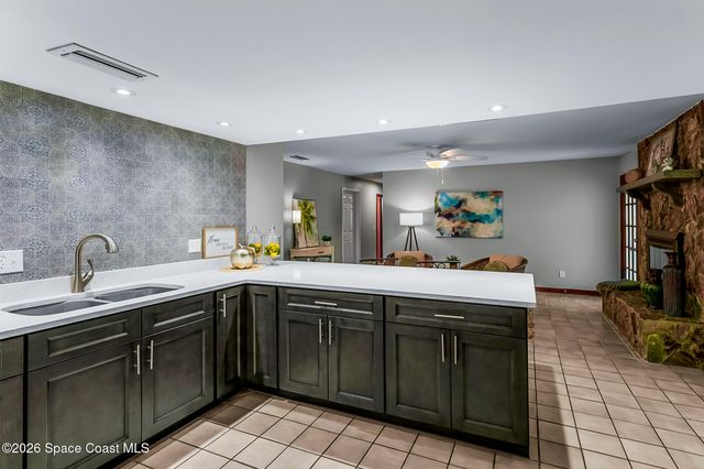 1100 Wabasso Avenue SE, Palm Bay, FL 32909
