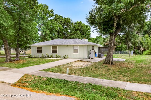 1100 Wabasso Avenue SE, Palm Bay, FL 32909