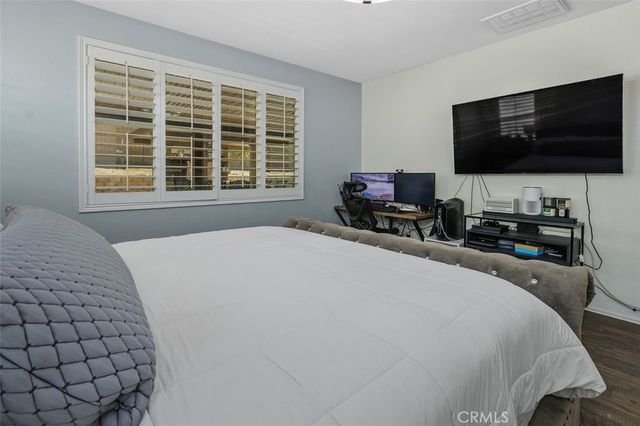 7066 Almandine, Jurupa Valley, CA 92509