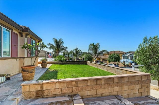 7066 Almandine, Jurupa Valley, CA 92509