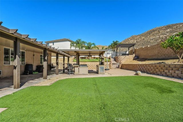 7066 Almandine, Jurupa Valley, CA 92509