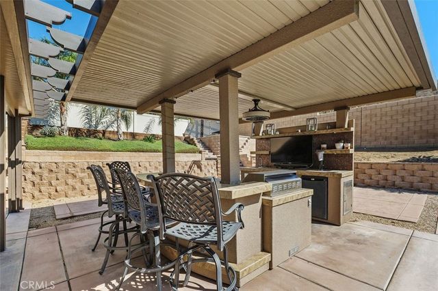7066 Almandine, Jurupa Valley, CA 92509