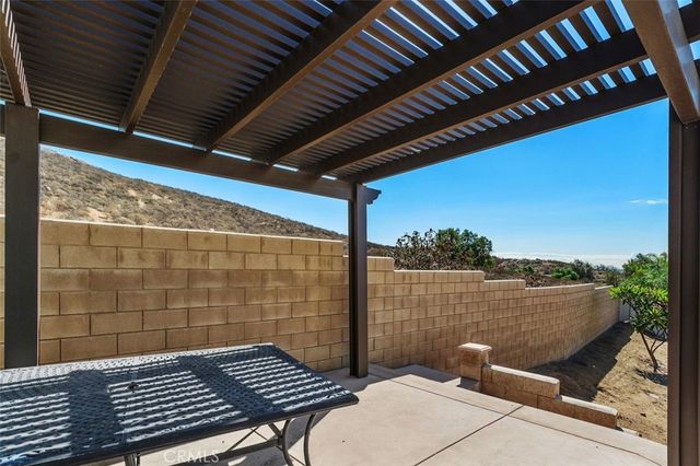 7066 Almandine, Jurupa Valley, CA 92509