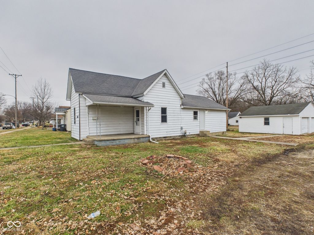 2102 Crystal Street, Anderson, IN 46012