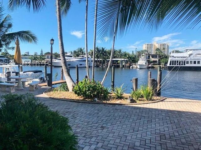 815 Middle River Dr 203, Fort Lauderdale, FL 33304
