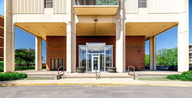 3001 S Michigan Avenue 1006, Chicago, IL 60616