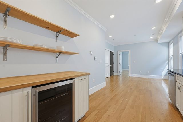 4370 Washington St 2, Boston, MA 02131