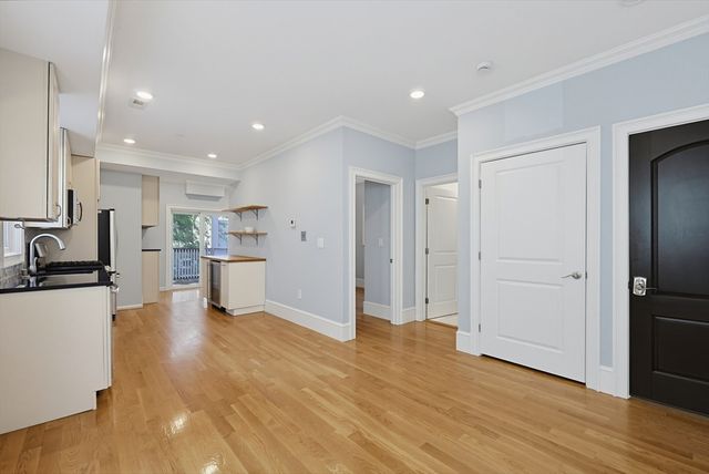 4370 Washington St 2, Boston, MA 02131
