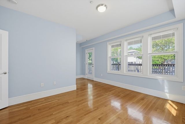 4370 Washington St 2, Boston, MA 02131