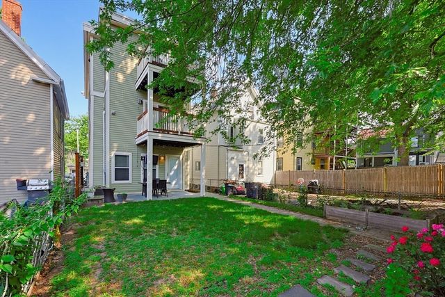 4370 Washington St 2, Boston, MA 02131