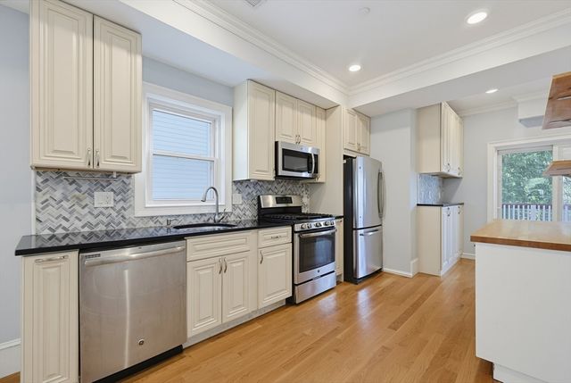 4370 Washington St 2, Boston, MA 02131