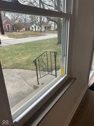 5208 E 9th Street, Indianapolis, IN 46219