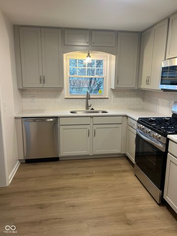 5208 E 9th Street, Indianapolis, IN 46219