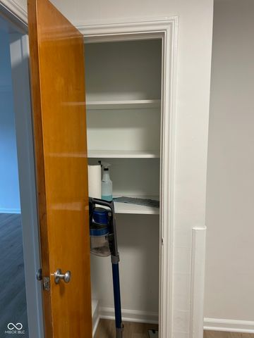 5208 E 9th Street, Indianapolis, IN 46219