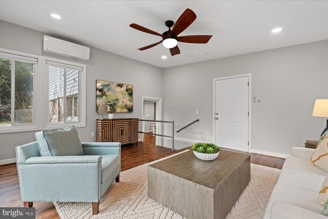 1017 CROTON DR, Alexandria, VA 22308