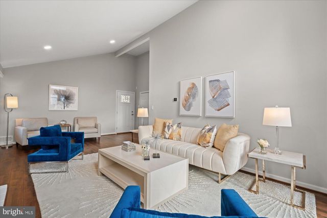 1017 CROTON DR, Alexandria, VA 22308