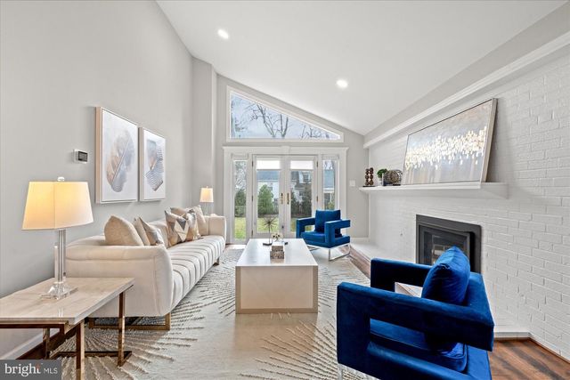 1017 CROTON DR, Alexandria, VA 22308