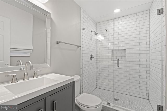 1017 CROTON DR, Alexandria, VA 22308