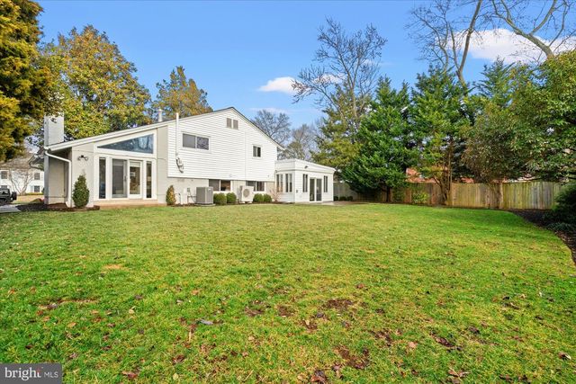 1017 CROTON DR, Alexandria, VA 22308