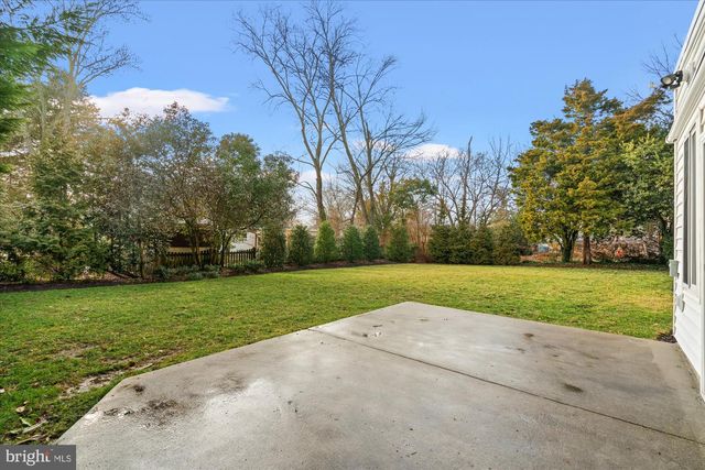 1017 CROTON DR, Alexandria, VA 22308