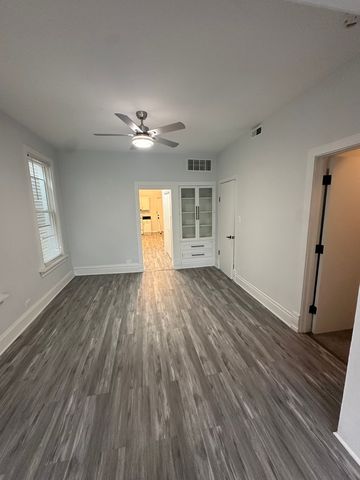 3625 W Shakespeare Avenue 3, Chicago, IL 60647