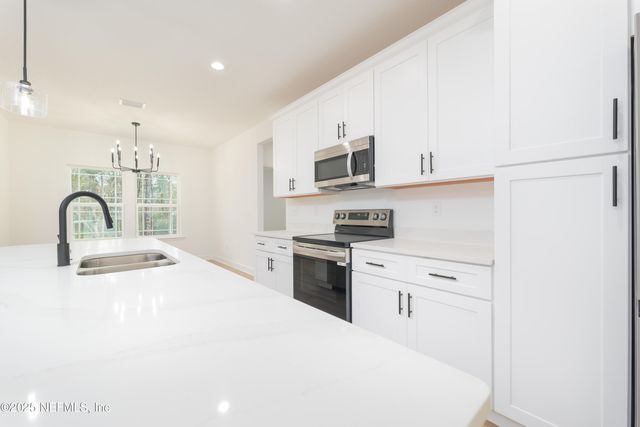 2226 S COCOA Avenue S, Middleburg, FL 32068