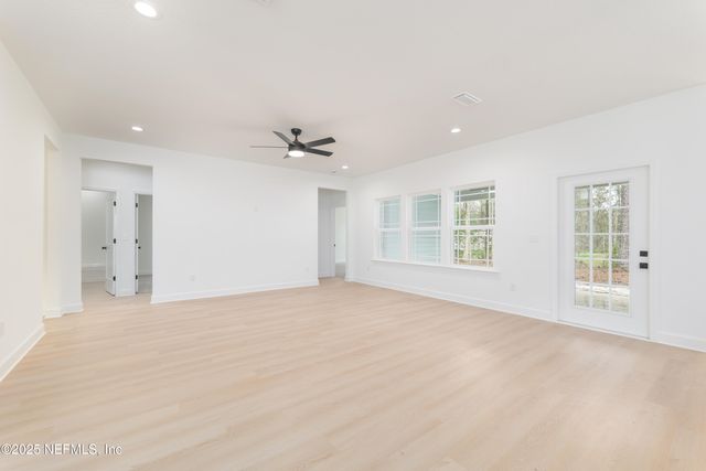 2226 S COCOA Avenue S, Middleburg, FL 32068