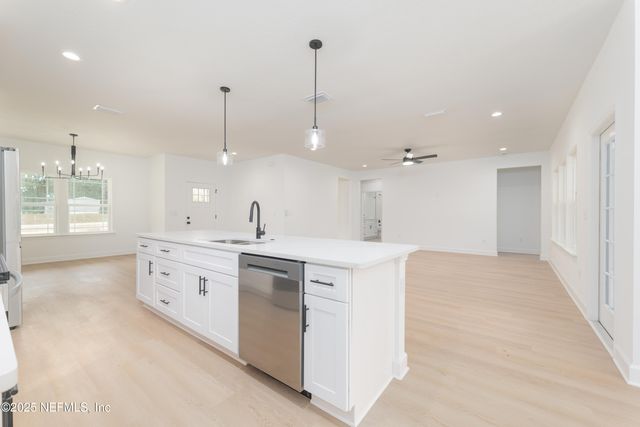 2226 S COCOA Avenue S, Middleburg, FL 32068