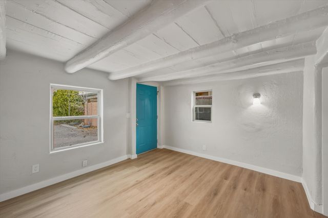 426 Towner Avenue NW, Albuquerque, NM 87102