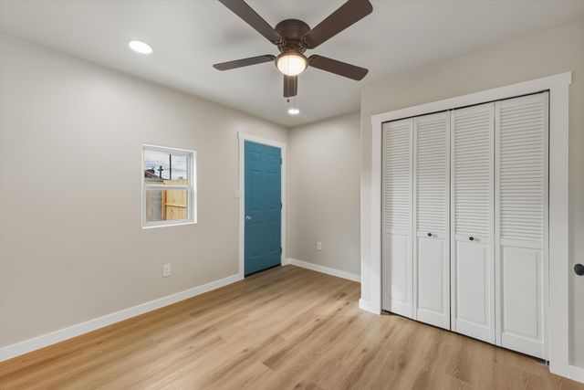 426 Towner Avenue NW, Albuquerque, NM 87102