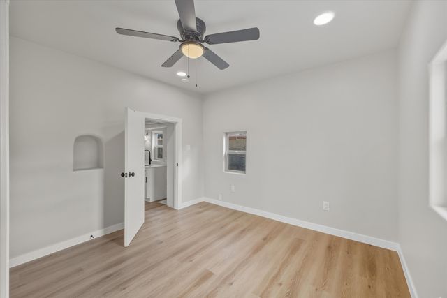 426 Towner Avenue NW, Albuquerque, NM 87102