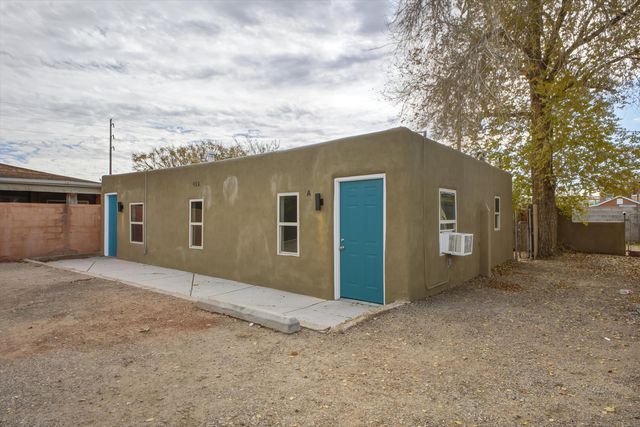 426 Towner Avenue NW, Albuquerque, NM 87102
