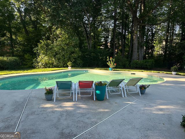 314 Savannah Place, Loganville, GA 30052
