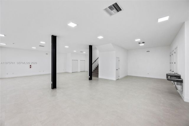 129 N Miami Ave, Miami, FL 33128