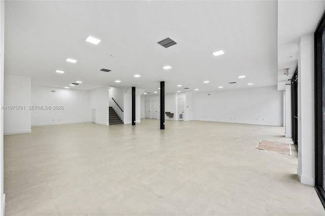 129 N Miami Ave, Miami, FL 33128